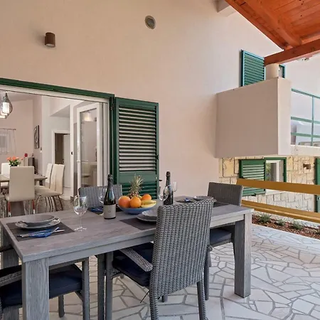 Villa Bandic Baška Voda