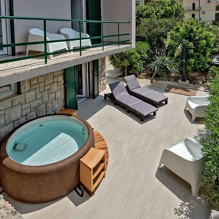 Bandic Villa *